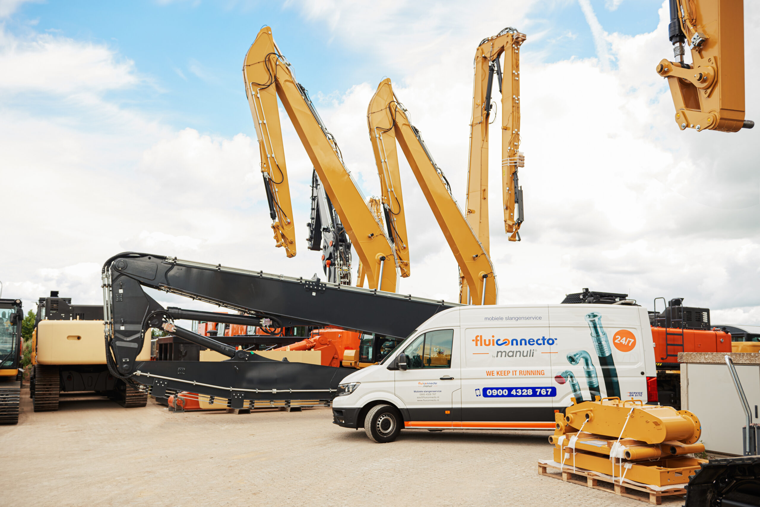 Fluiconnecto work van & machinery. Global Commercial Excellence Manager